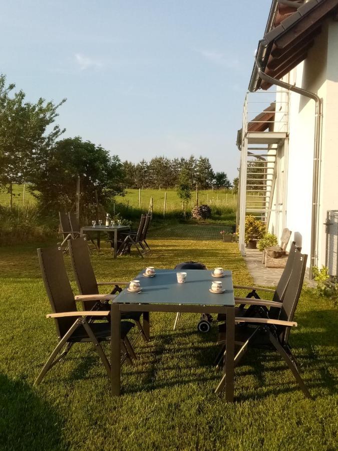 Apartmany Kohoutek A Slepicka V Novohradskych Horach Nové Hrady Exterior photo