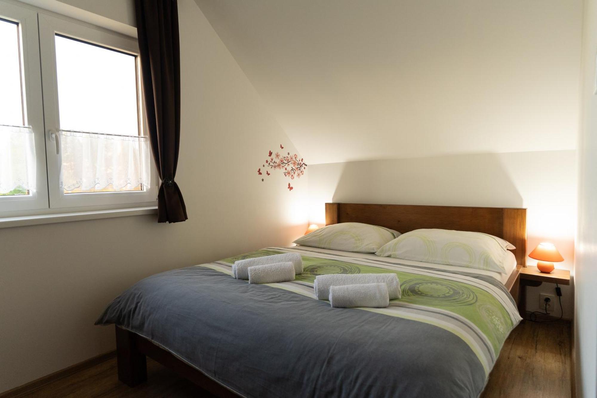 Apartmany Kohoutek A Slepicka V Novohradskych Horach Nové Hrady Exterior photo